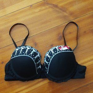 Singing in the Rain Bra 38B w/Heart Pushup Pads!